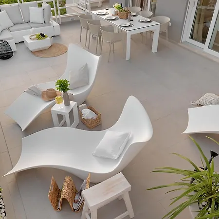 Apartmán The Pleasurist- With Private Heated Pool And Terrace