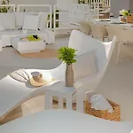 The Pleasurist- With Private Heated Pool And Terrace Split