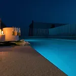 The Pleasurist- With Private Heated Pool And Terrace Apartment *