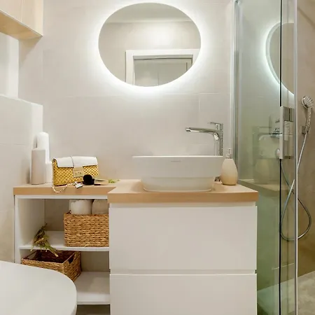 아파트 The Pleasurist- With Private Heated Pool And Terrace