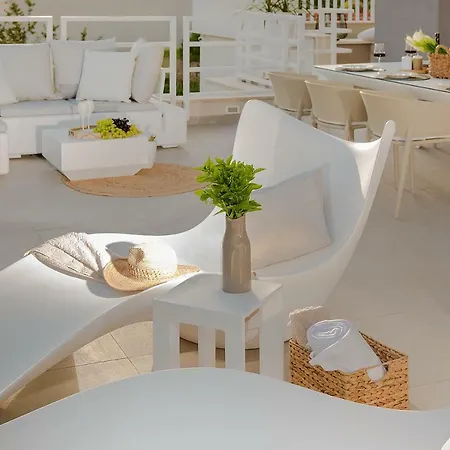 The Pleasurist- With Private Heated Pool And Terrace Split